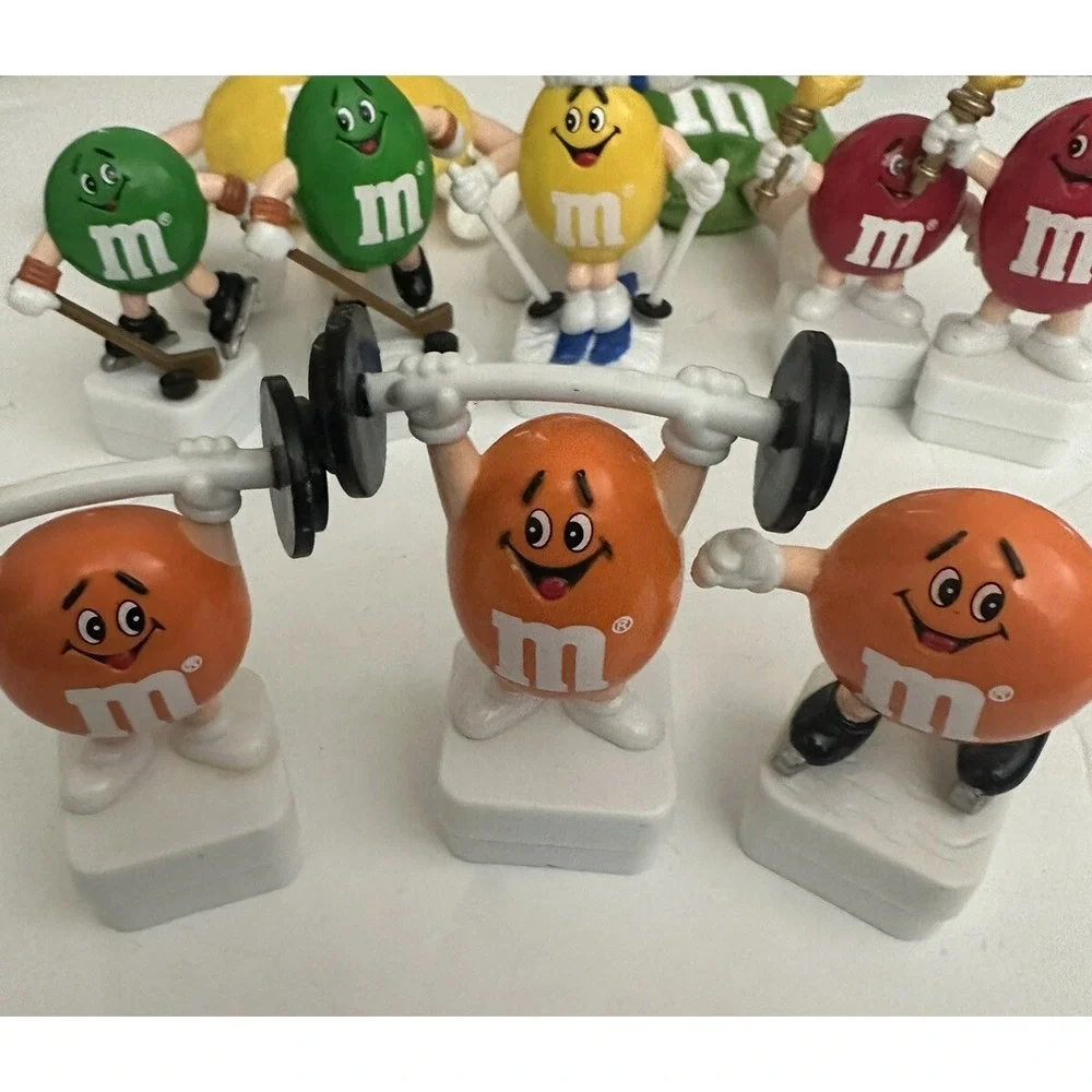 M&M's Lot 10 Square Sport Skiing, Skating, Hockey Olympic Torch & Plush 1991